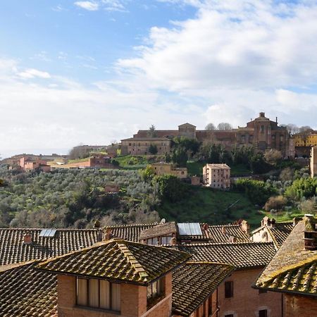 Appartamento Panoramico San Martino 12 Siena Exterior photo